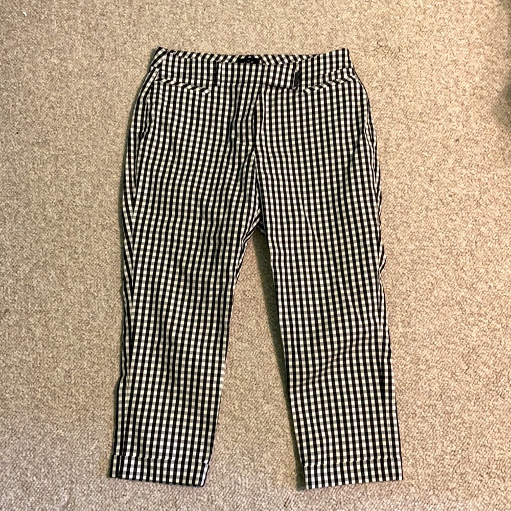 White House Black Market Slim Crop Pants
